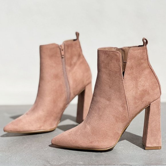 NEW Pointy Toe Geometric Triangle Block Heel Cutout Side Suede Ankle Bootie Boot - Picture 5 of 13